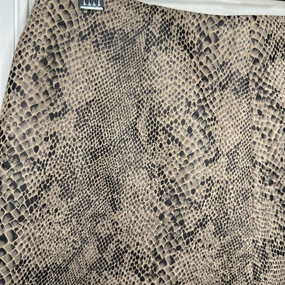 Zara Basic Snakeskin Pattern Skirt - image 3